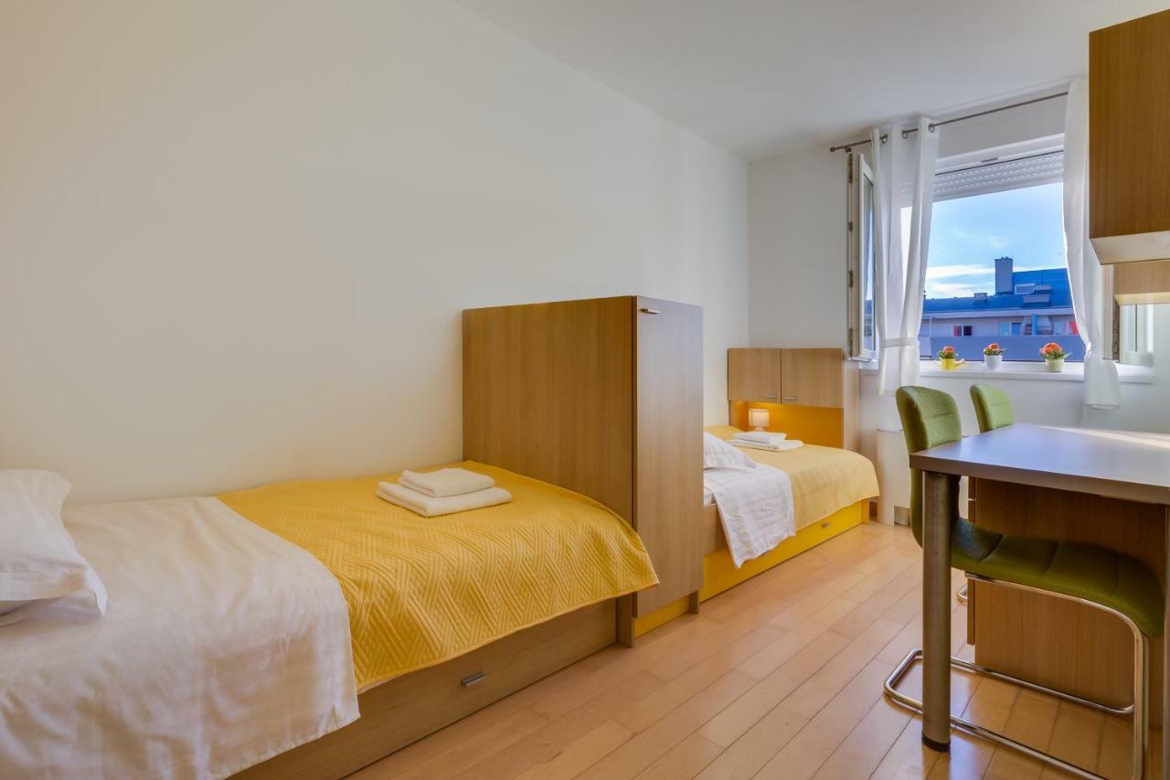 Apartment Pavic - Private Parking Zadar Zewnętrze zdjęcie