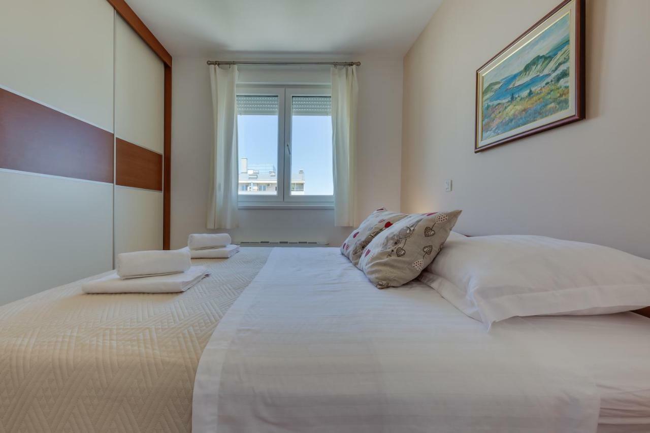 Apartment Pavic - Private Parking Zadar Zewnętrze zdjęcie